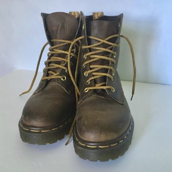 dr martens boots 1990s